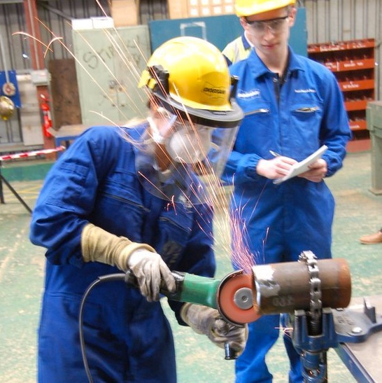 Figure 3.5.3.2 An apprentice being supervised  Image: © BBC, 2014